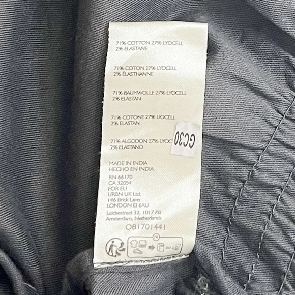 By Anthropologie Cropped Ruched-Sleeve
Moto Jacket Washed Black Gray Medium - Picture 15 of 16